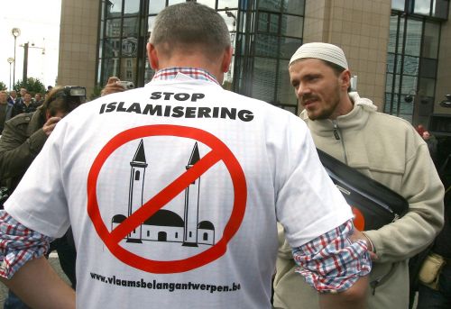 الإسلاموفوبيا والإعلام:  المظاهر المعاصرة  لمعاداة الإسلام