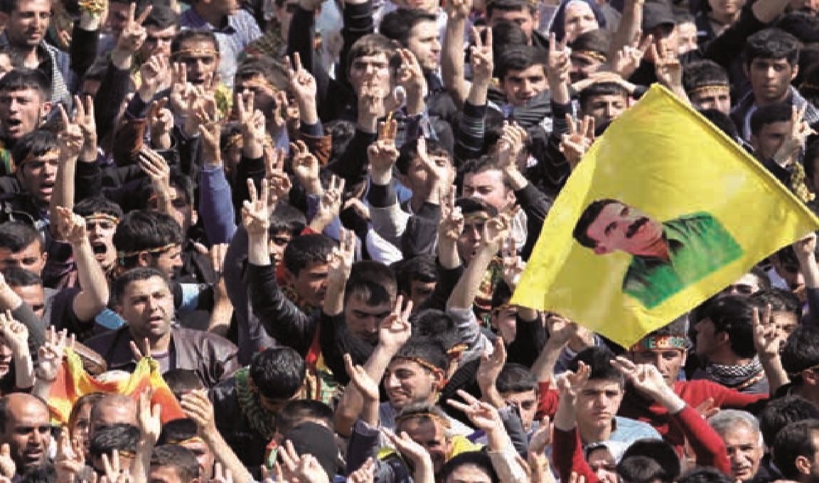 الهوية والسرد والأطر: تقييم المبادرات الكردية في تركيا