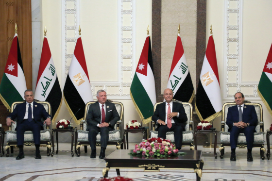 دور العراق ومكانته الإقليمية بين إيران والعالم العربي