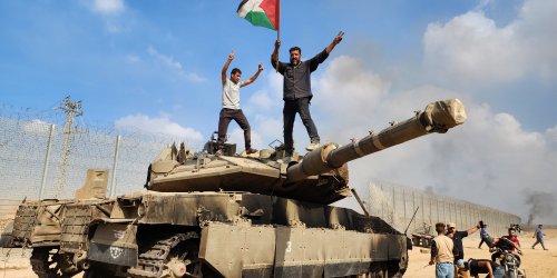 عملية طوفان الأقصى: منعطف في تاريخ المقاومة الفلسطينية وتداعياتها