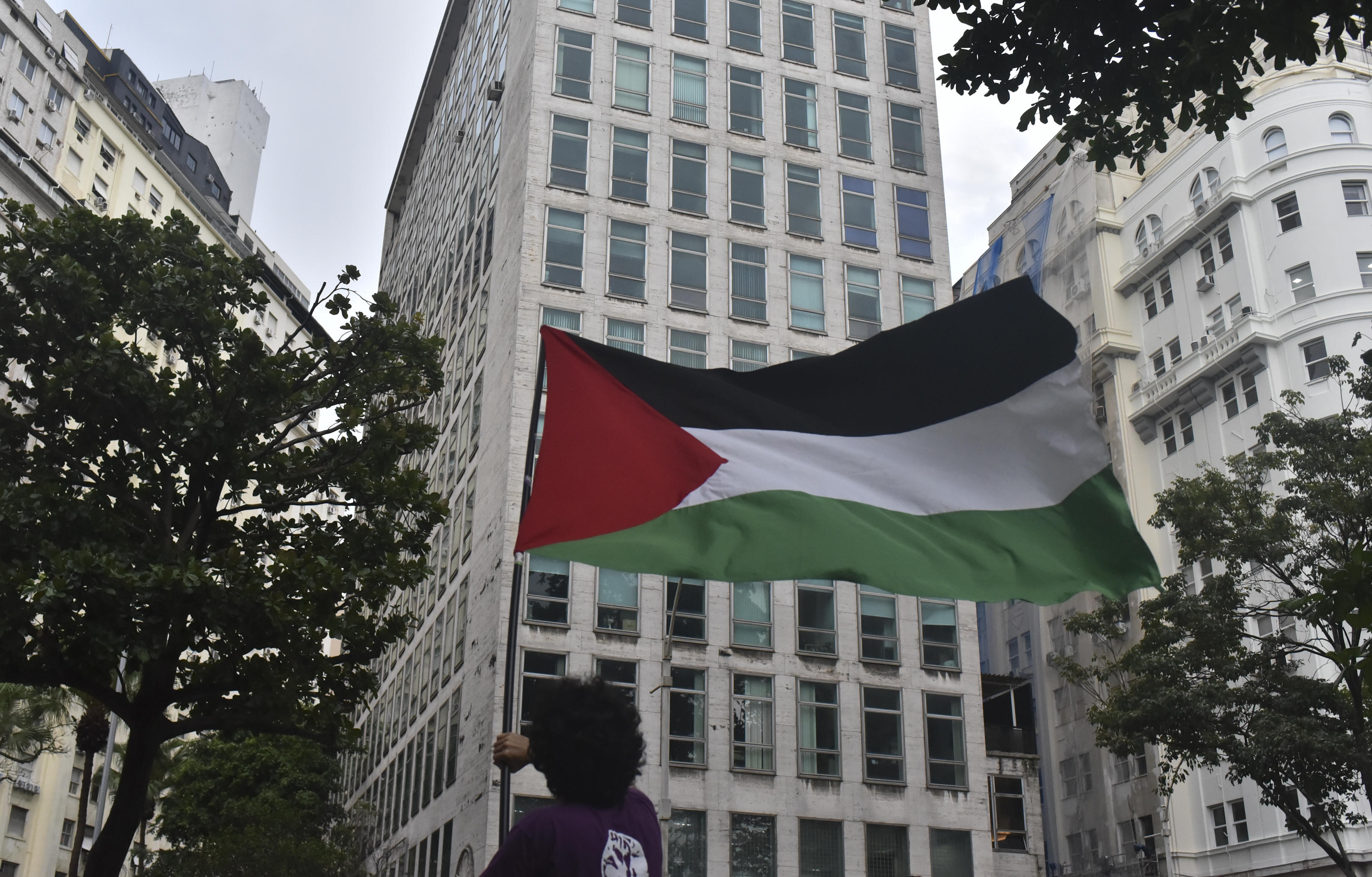 الاعتراف بـدولة فلسطينية بين الرمزية السياسية وواقع الاحتلال